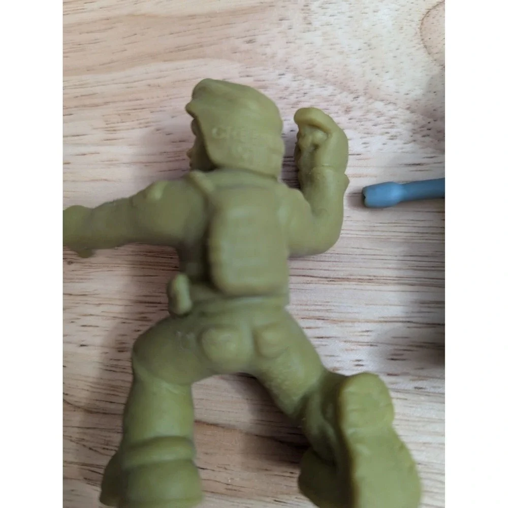 Imperial Toys Figure Storm Squad Team 1 Invincible‎ Army Men Gernade Rifle lot 2